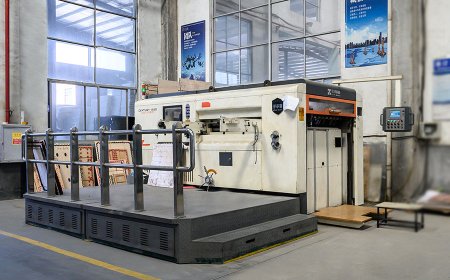 自動數控模切機